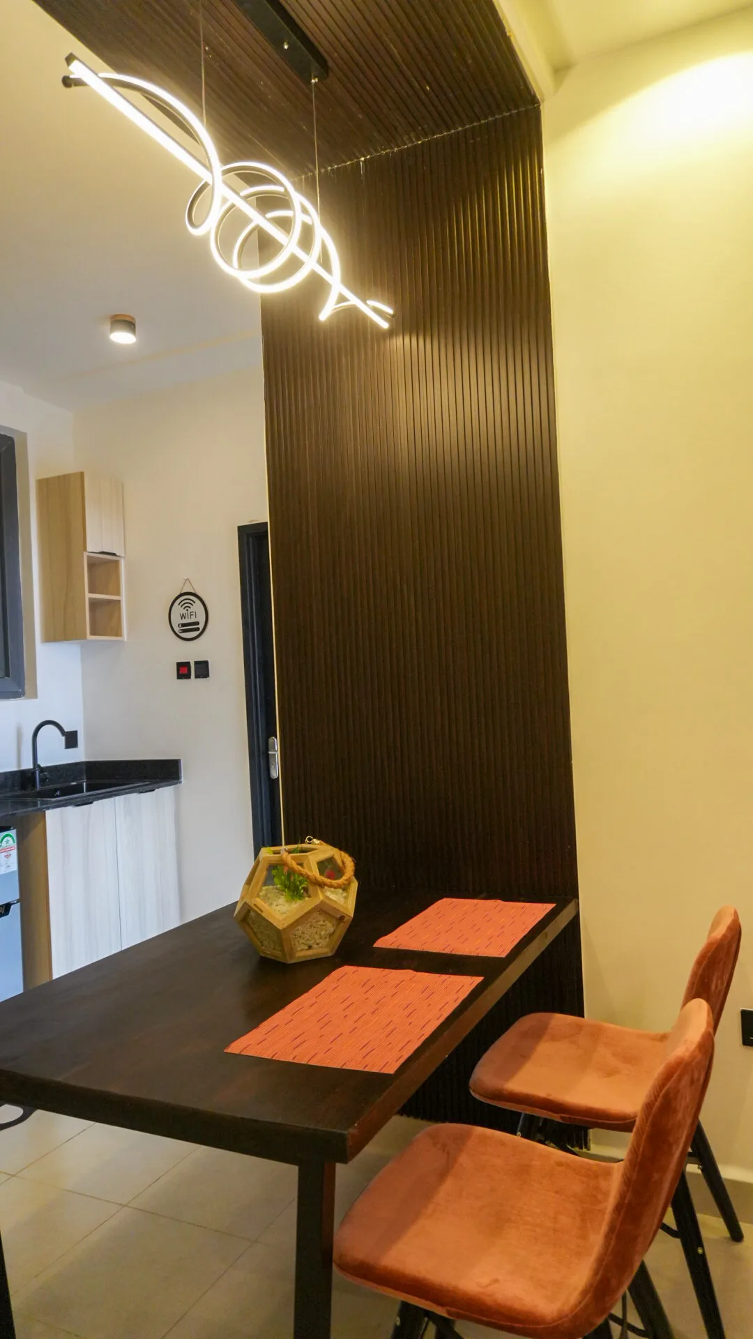 Superior 1BDR Dining